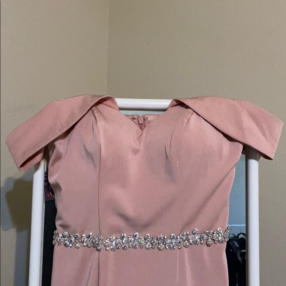 Dress - Picture 3 of 3